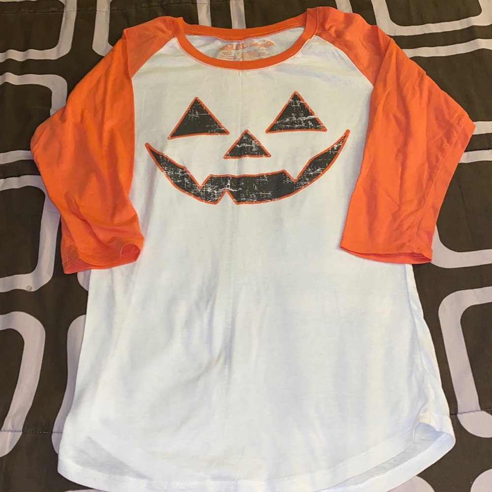 Halloween tee